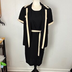 S 10  NWT vintage Leslie Fay Black and Cream Skirt Set. Sz12P
